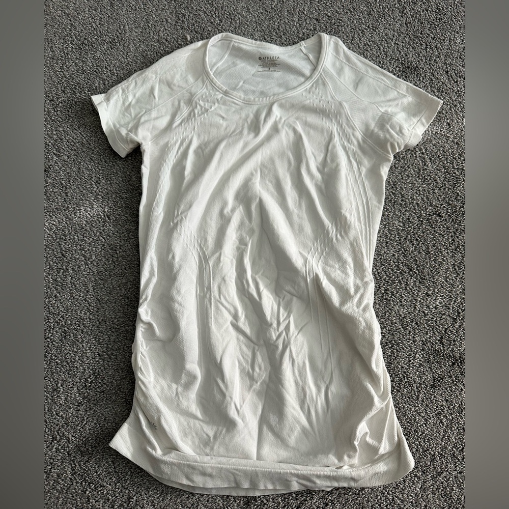 Women’s Athleta Shirt